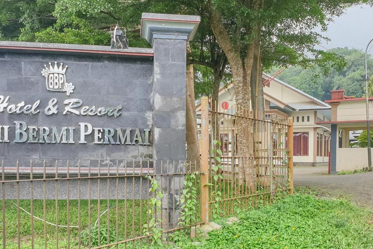 Hotel Bumi Bermi Permai Near Bermi Eco Park Mitra Reddoorz Probolinggo Exteriér fotografie