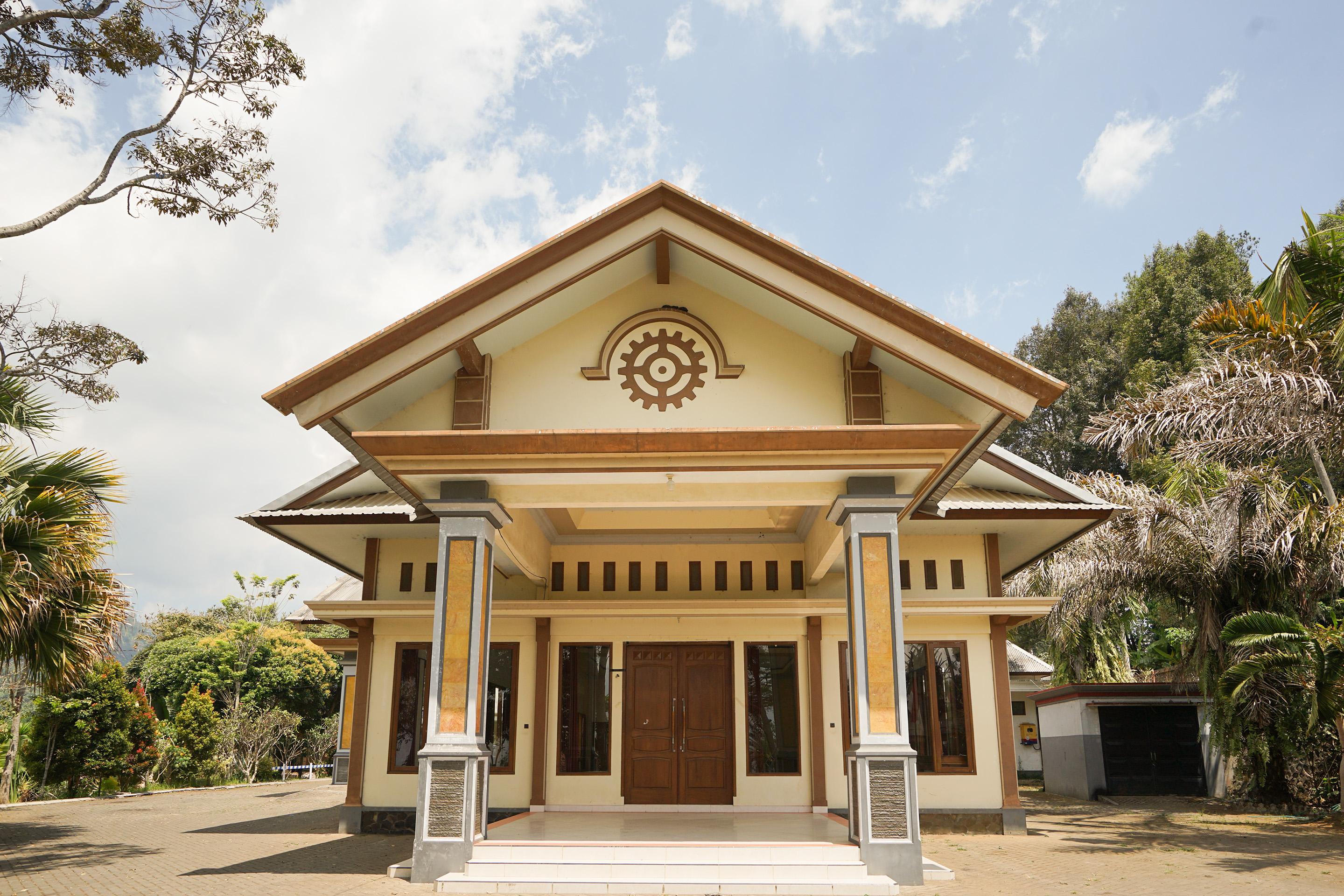 Hotel Bumi Bermi Permai Near Bermi Eco Park Mitra Reddoorz Probolinggo Exteriér fotografie