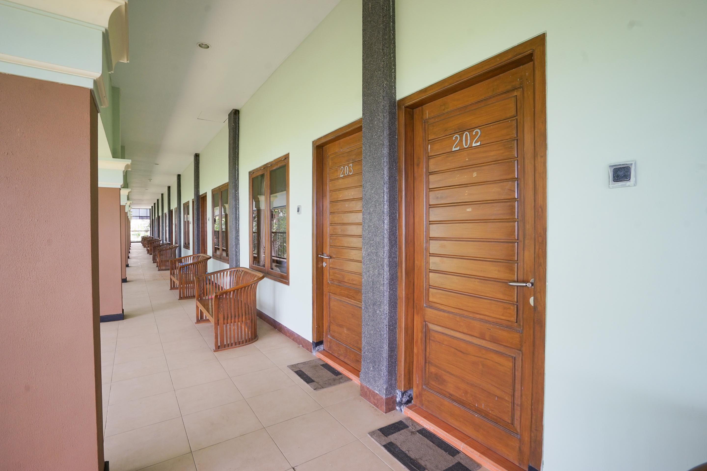 Hotel Bumi Bermi Permai Near Bermi Eco Park Mitra Reddoorz Probolinggo Exteriér fotografie