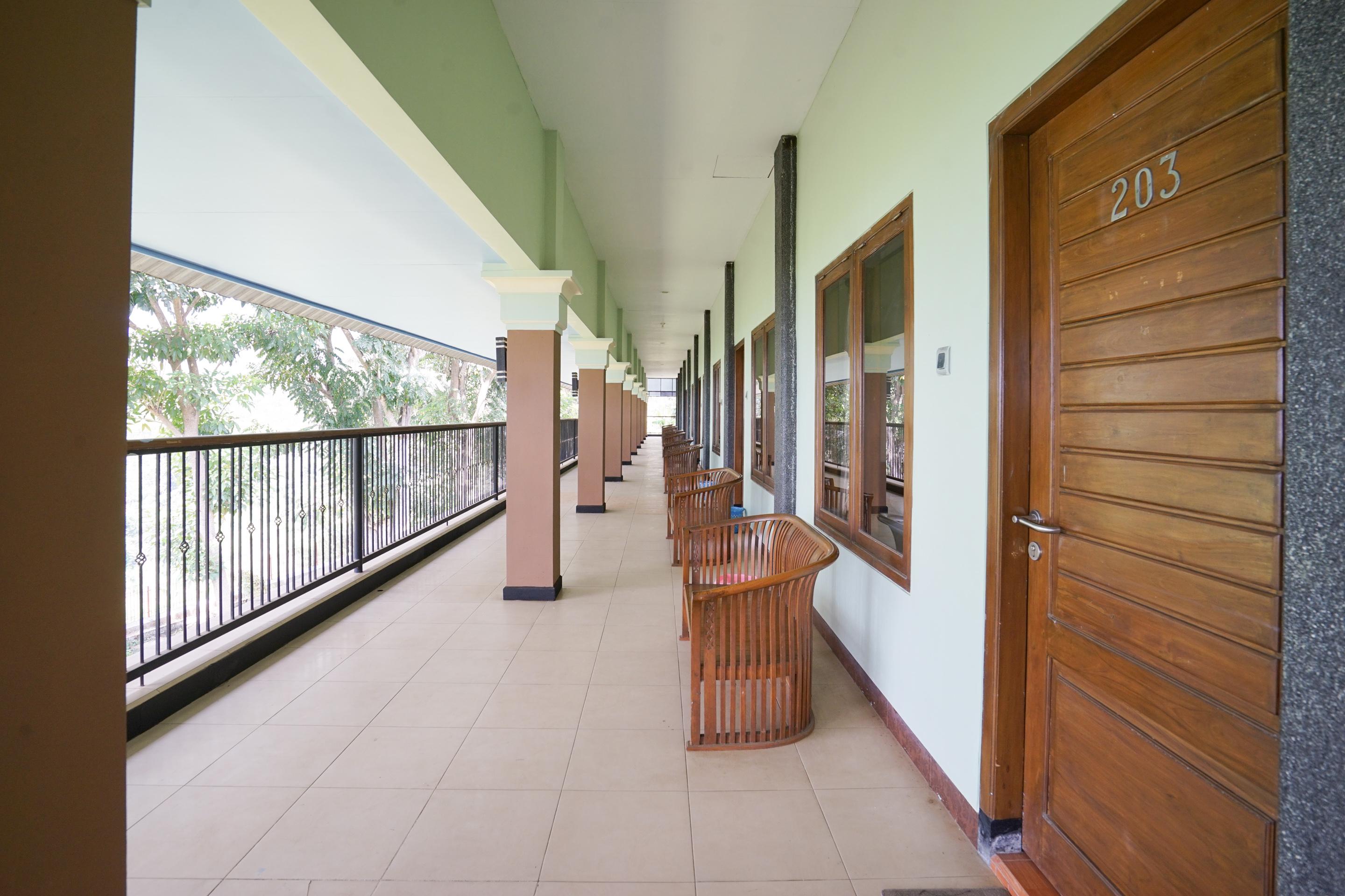 Hotel Bumi Bermi Permai Near Bermi Eco Park Mitra Reddoorz Probolinggo Exteriér fotografie